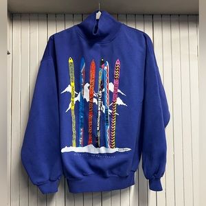 Vintage ski sweatshirt Canada